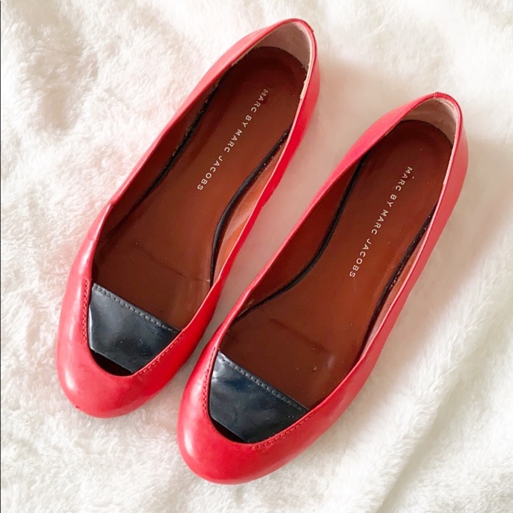 Marc Jacobs Red and Black Patent Leather Flats